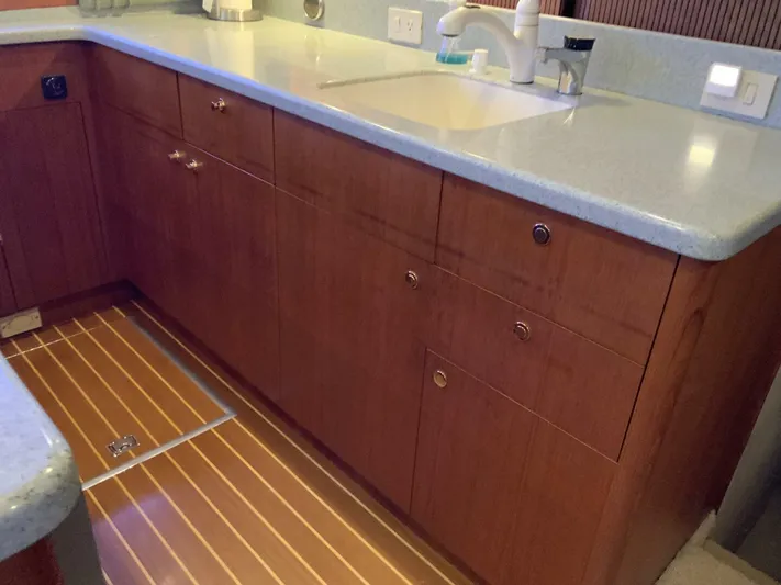 Bona Vida Yacht Photos Pics 