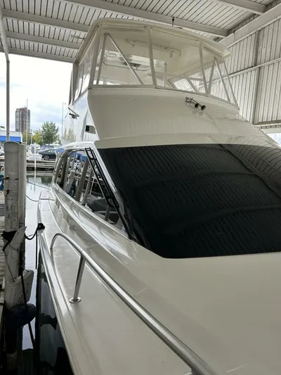 Bona Vida Yacht Photos Pics 