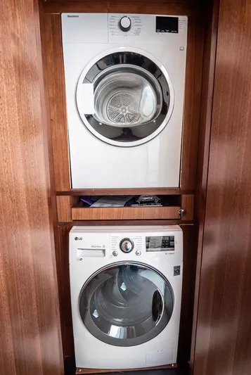 Live Mas Yacht Photos Pics 