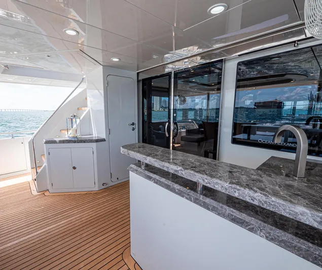 Live Mas Yacht Photos Pics 