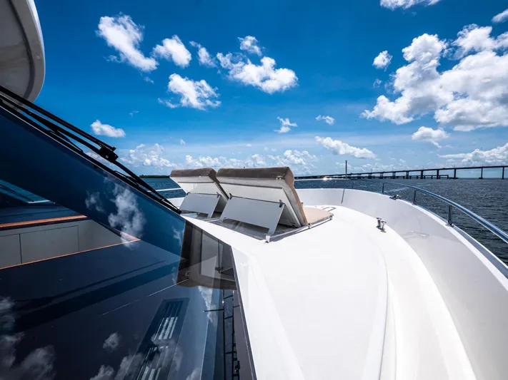 Live Mas Yacht Photos Pics 