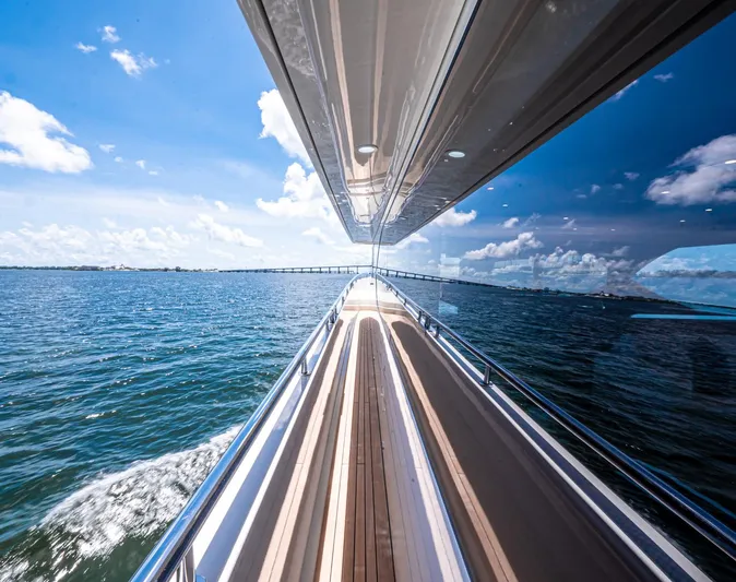 Live Mas Yacht Photos Pics 