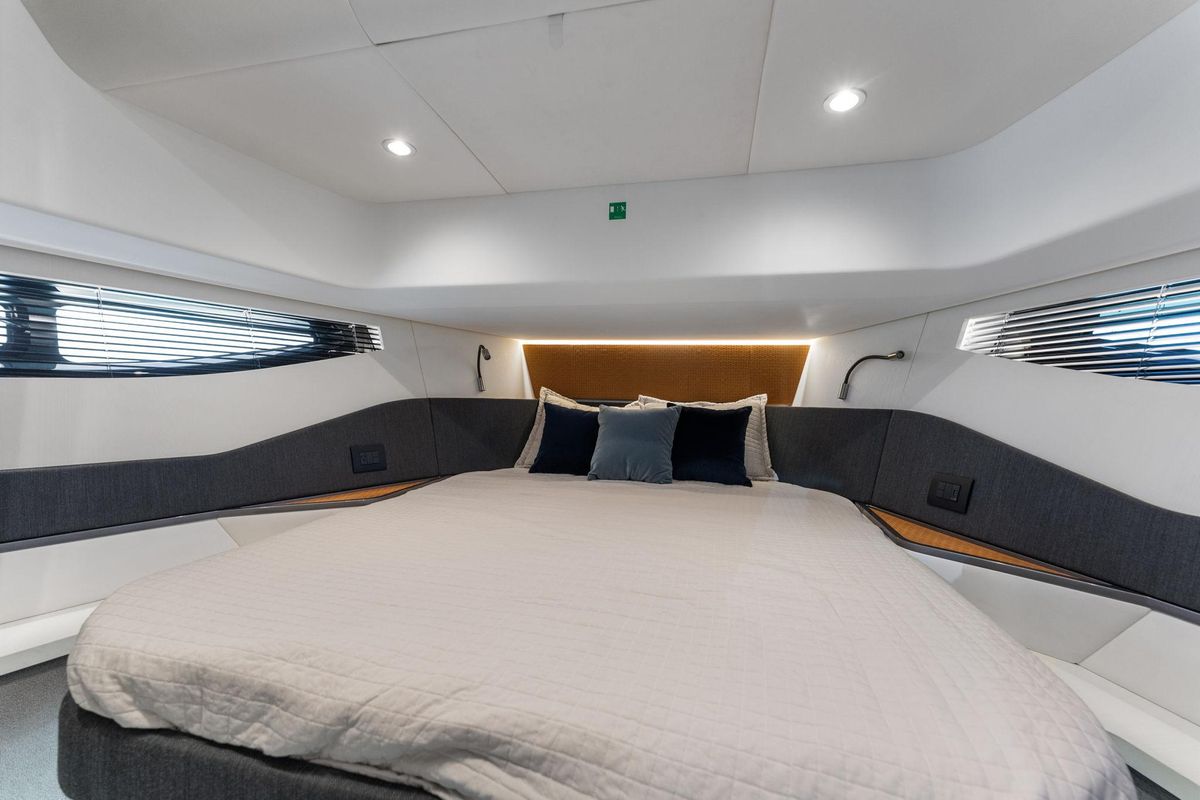 2022 Azimut 47 