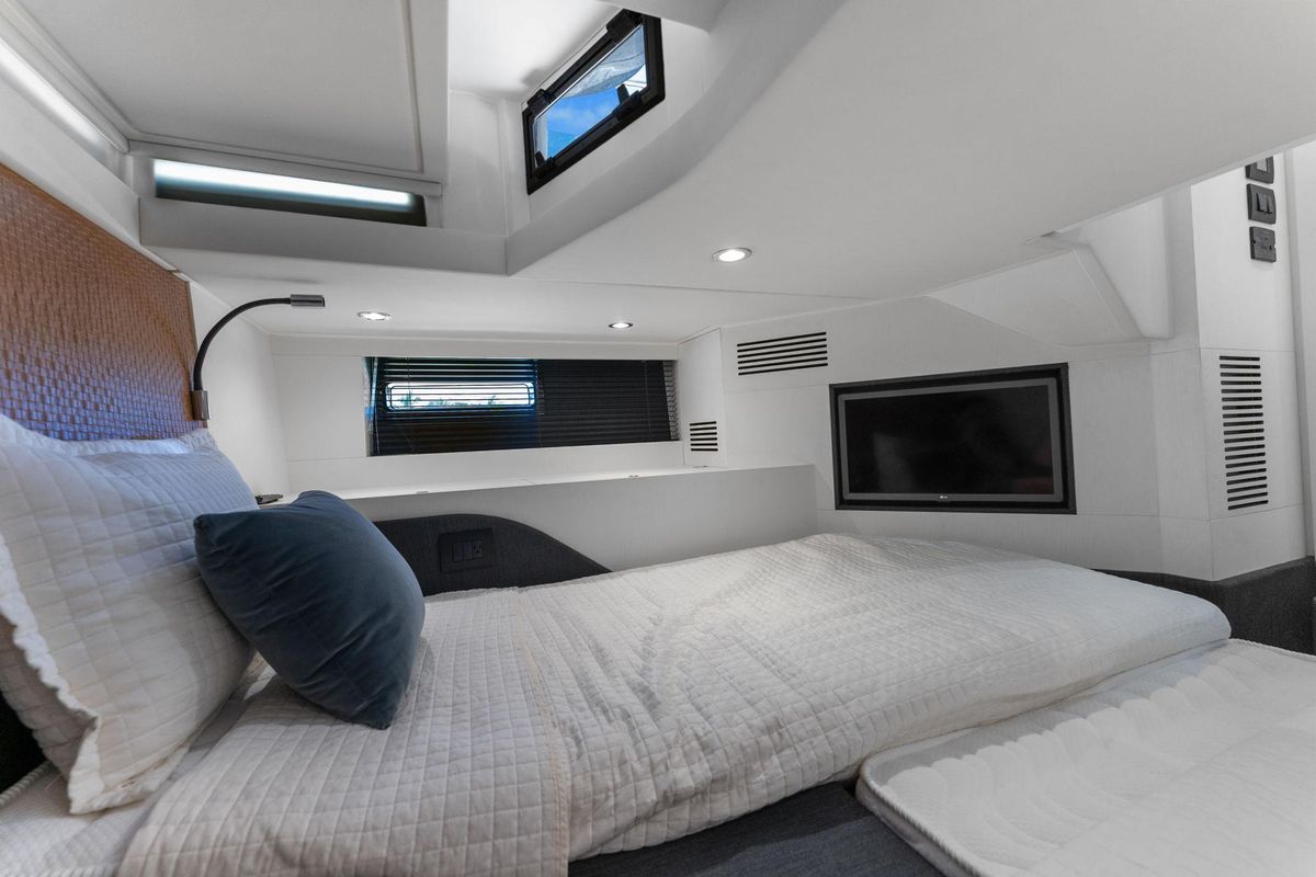 2022 Azimut 47 