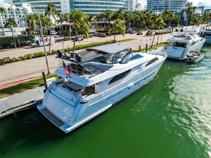 Sinpatico Yacht Photos Pics 2002 Ferretti Yachts 94 - Image 5