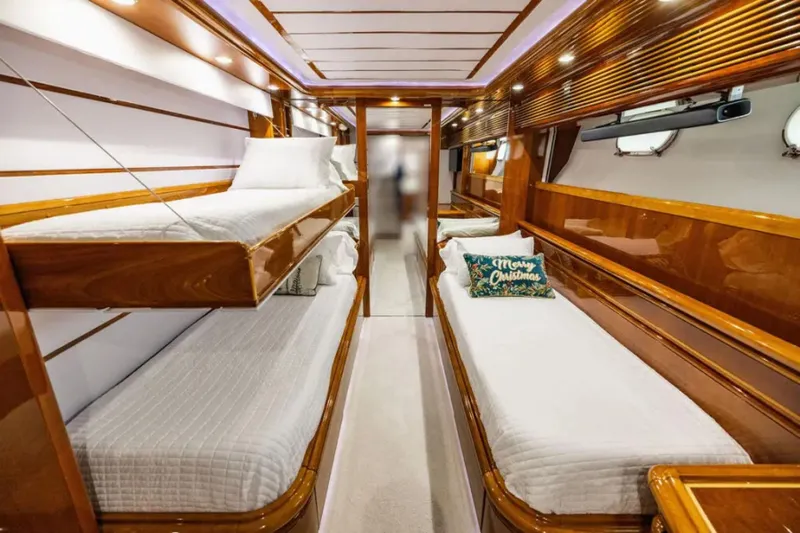 Sinpatico Yacht Photos Pics 2002 Ferretti Yachts 94 - Image 42