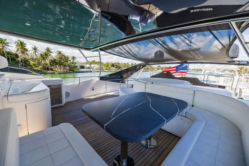 Sinpatico Yacht Photos Pics 2002 Ferretti Yachts 94 - Image 46