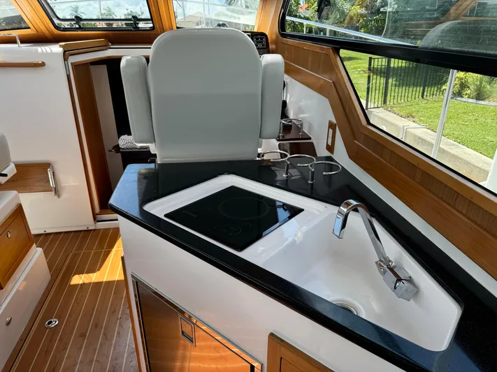 Glory Yacht Photos Pics 