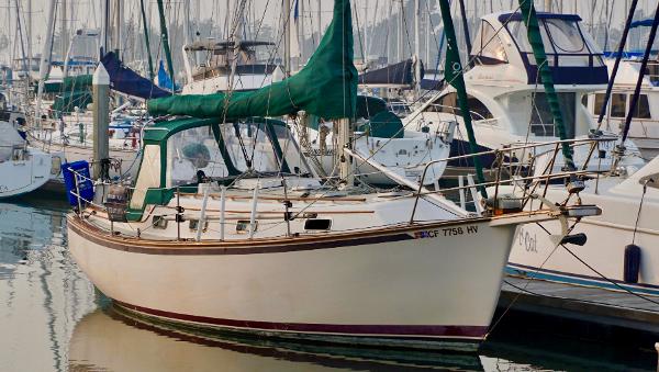 1988 Island Packet 31