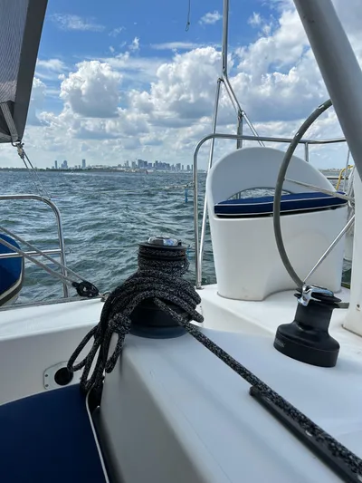 Apricus Yacht Photos Pics 