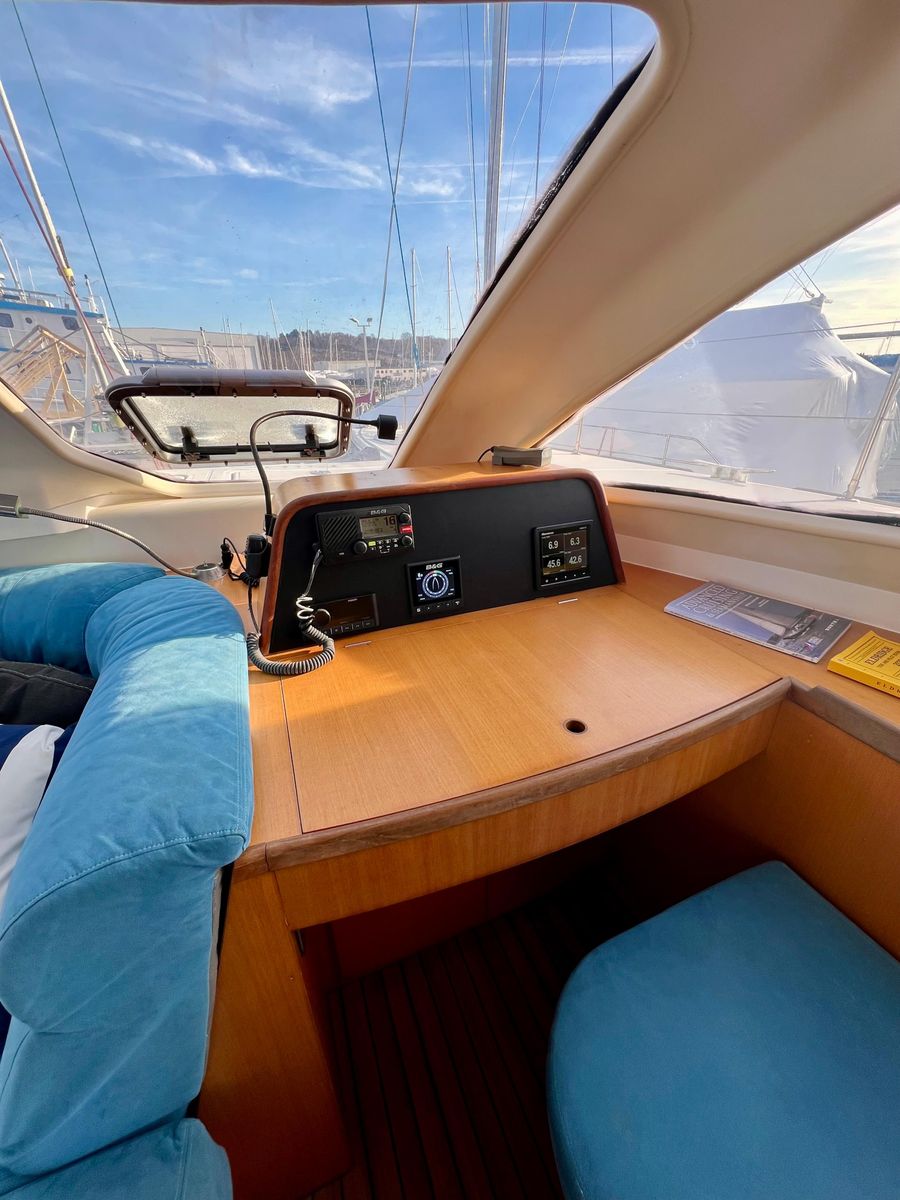 2003 Catana 43 