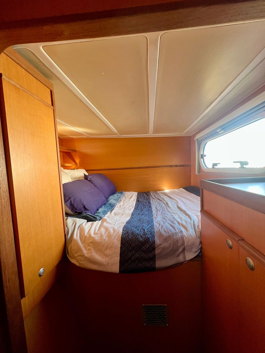 2003 Catana 43 