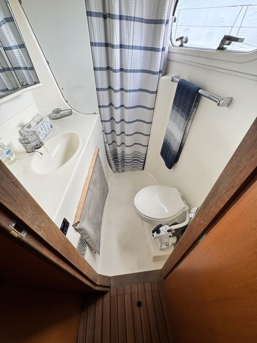 2003 Catana 43 