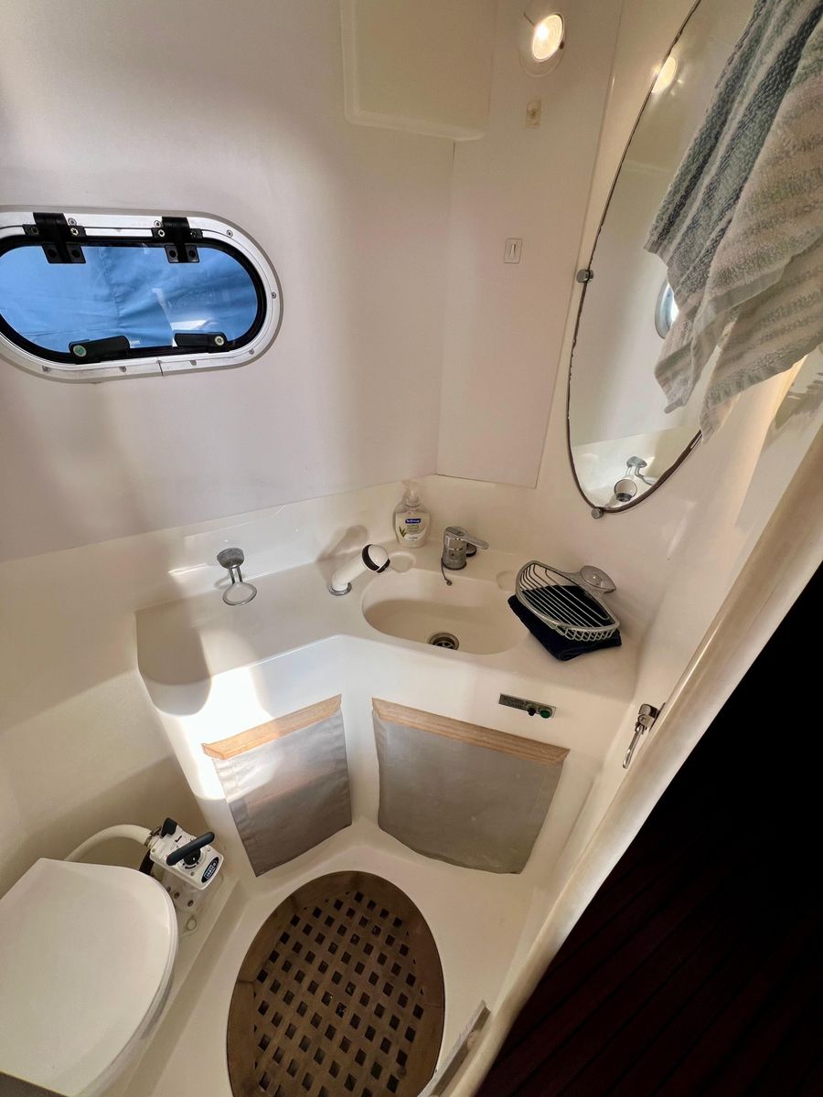 2003 Catana 43 