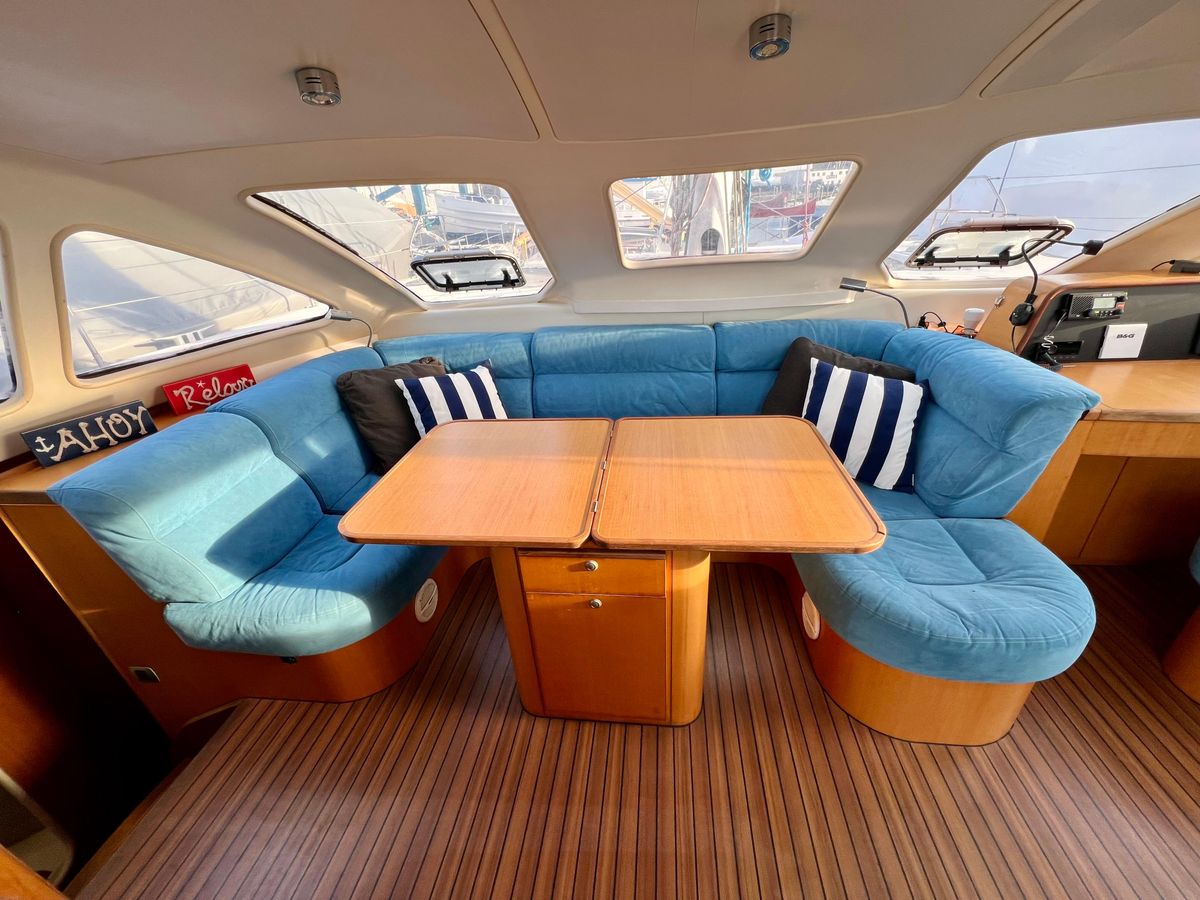 2003 Catana 43 