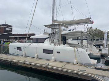 Lagoon 42
