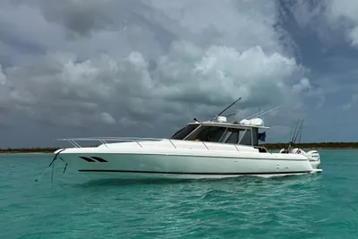 2009 Intrepid 430 Sport Yacht