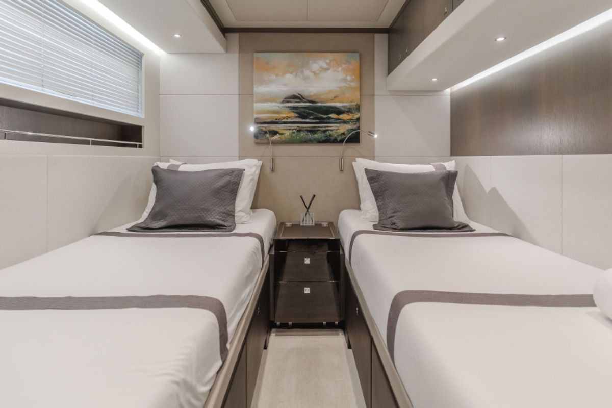 2016 Van der Valk 78 