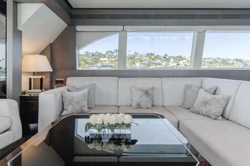 Gyrfalcon Yacht Photos Pics 2016 Van Der Valk Continental - Image 37