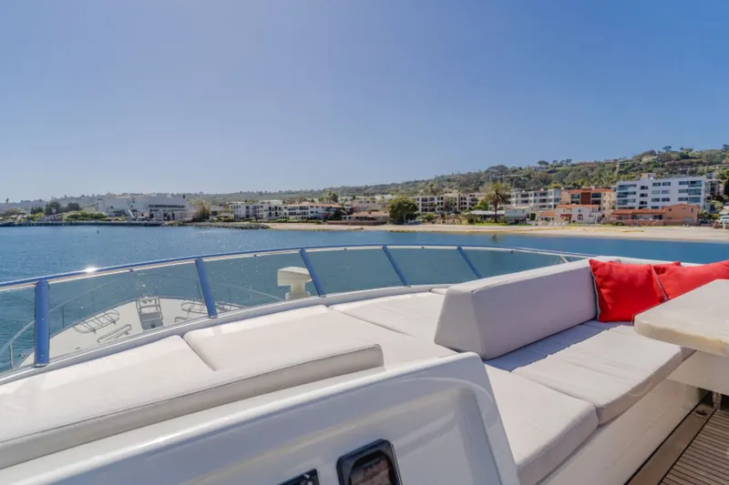 Gyrfalcon Yacht Photos Pics 2016 Van Der Valk Continental - Image 60