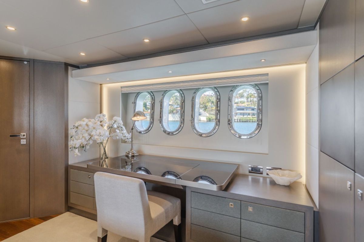 2016 Van der Valk 78 