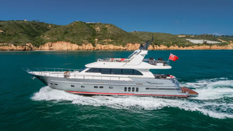 Gyrfalcon Yacht Photos Pics 2016 Van Der Valk Continental - Image 3