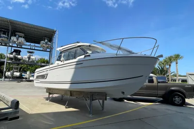 Jeanneau NC 795