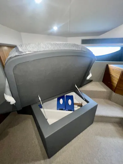  Yacht Photos Pics 2020 Maritimo M51 yacht bedroom with under-bed storage, featuring modern design and ample space.