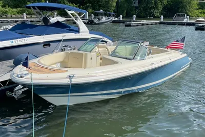 Chris-Craft Launch 25