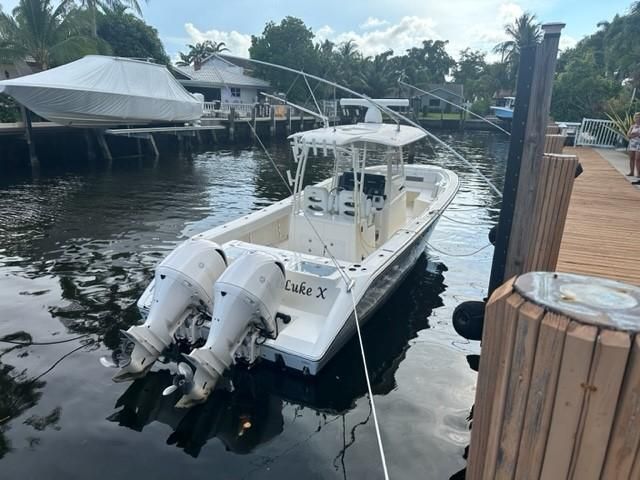 2021 Cobia 320 CC