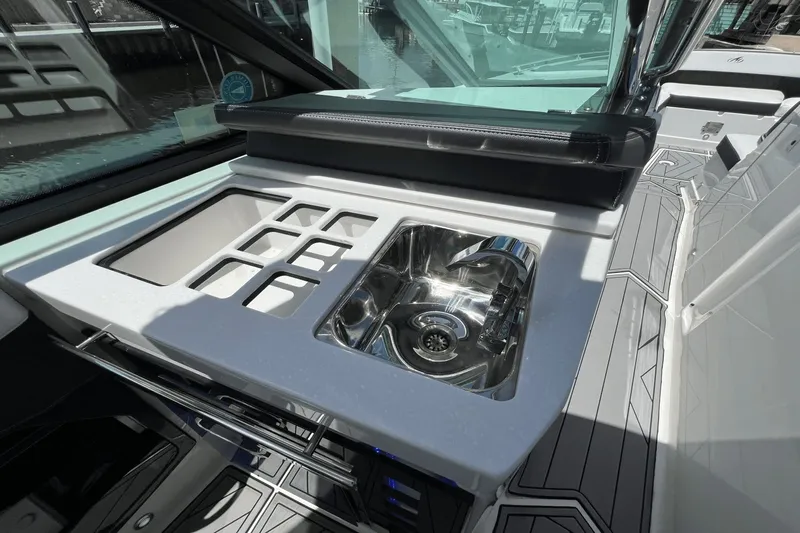 Crypto Current-sea Yacht Photos Pics 