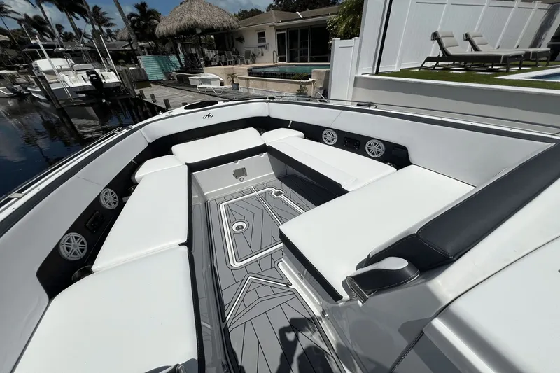 Crypto Current-sea Yacht Photos Pics 