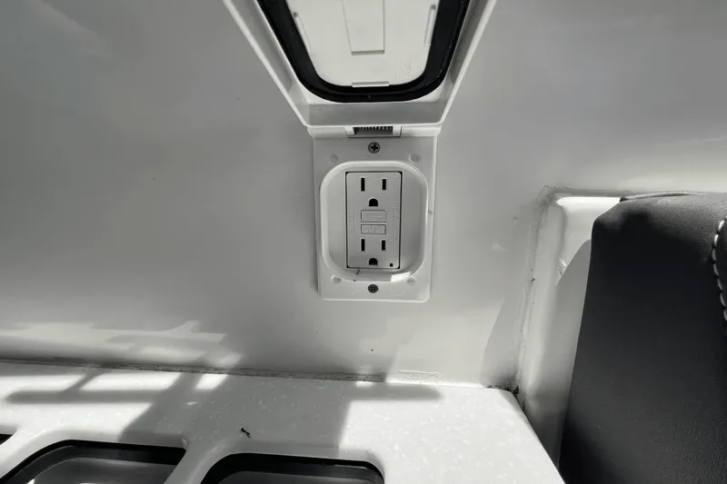 Crypto Current-sea Yacht Photos Pics 