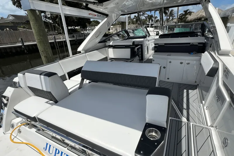 Crypto Current-sea Yacht Photos Pics 