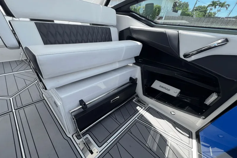 Crypto Current-sea Yacht Photos Pics 