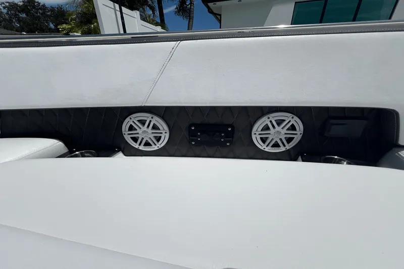 Crypto Current-sea Yacht Photos Pics 