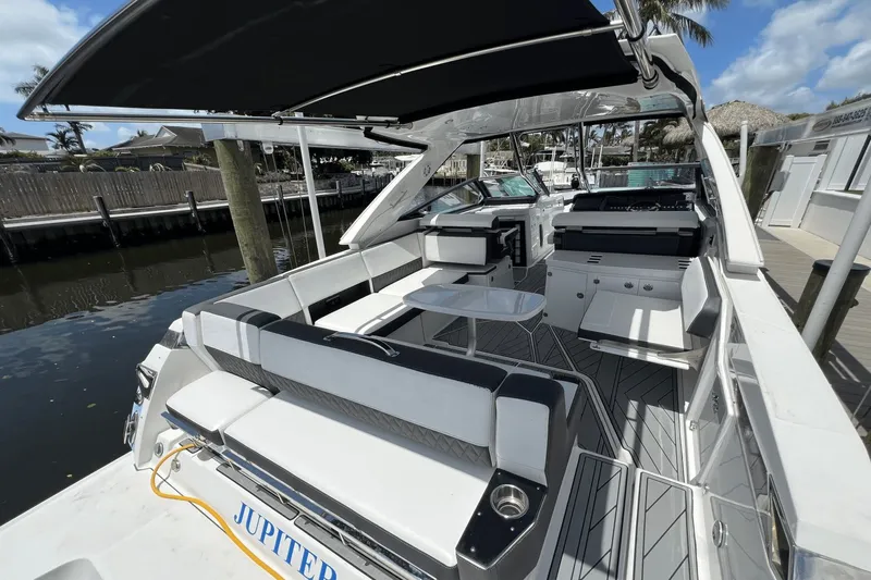 Crypto Current-sea Yacht Photos Pics 