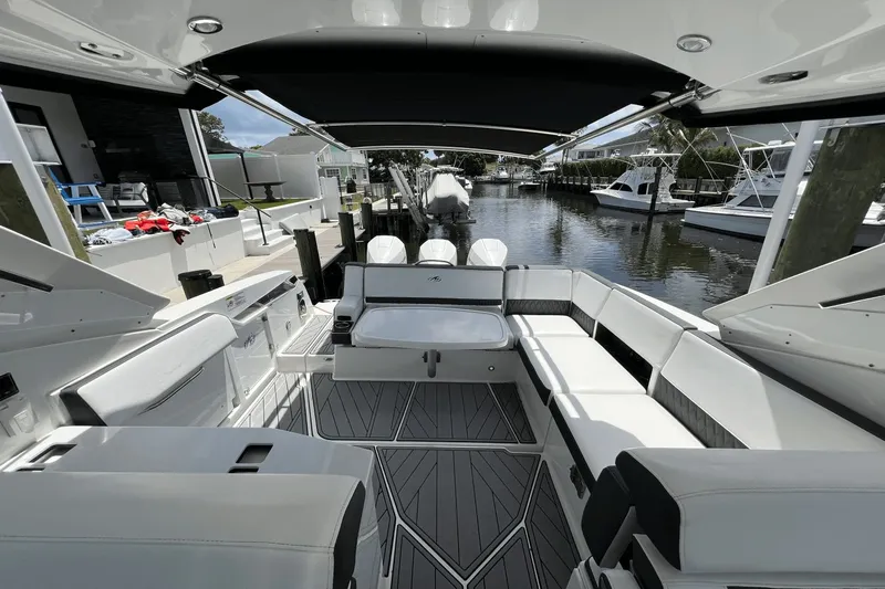 Crypto Current-sea Yacht Photos Pics 