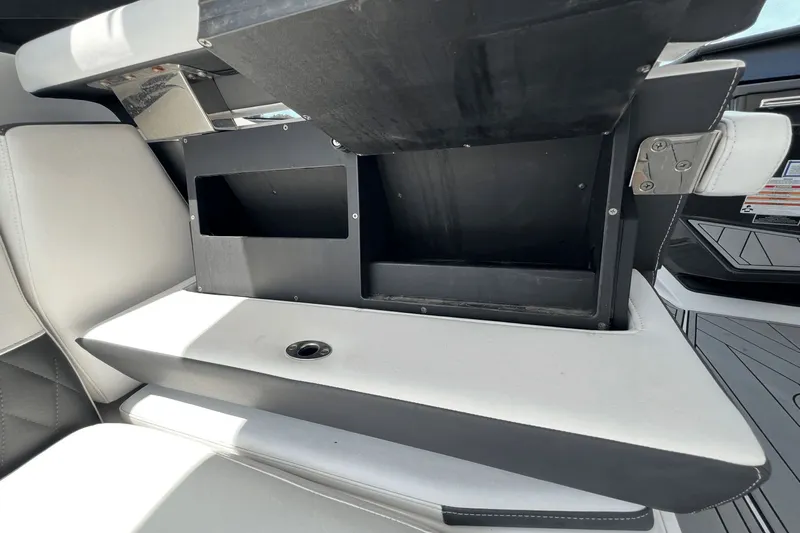 Crypto Current-sea Yacht Photos Pics 