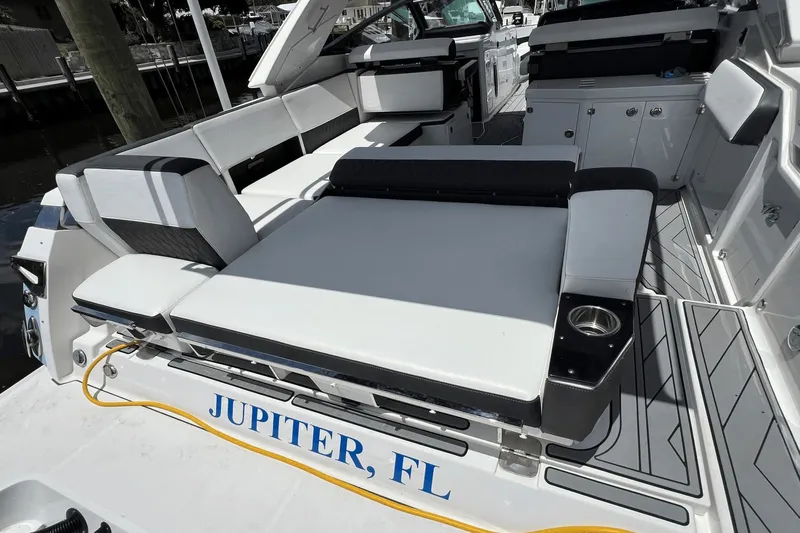 Crypto Current-sea Yacht Photos Pics 