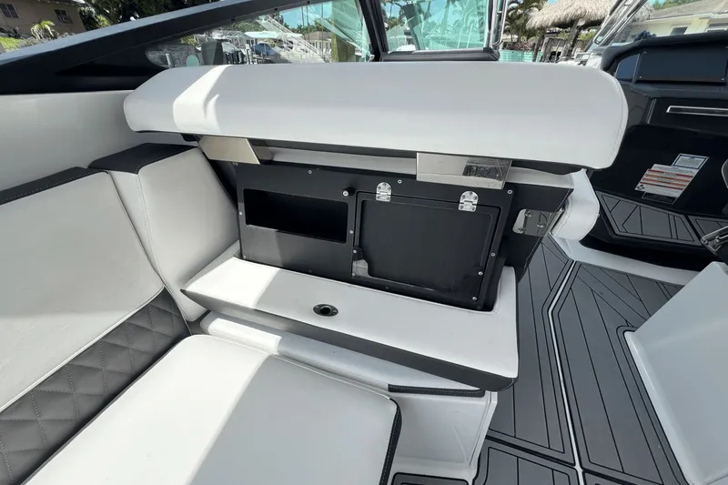 Crypto Current-sea Yacht Photos Pics 