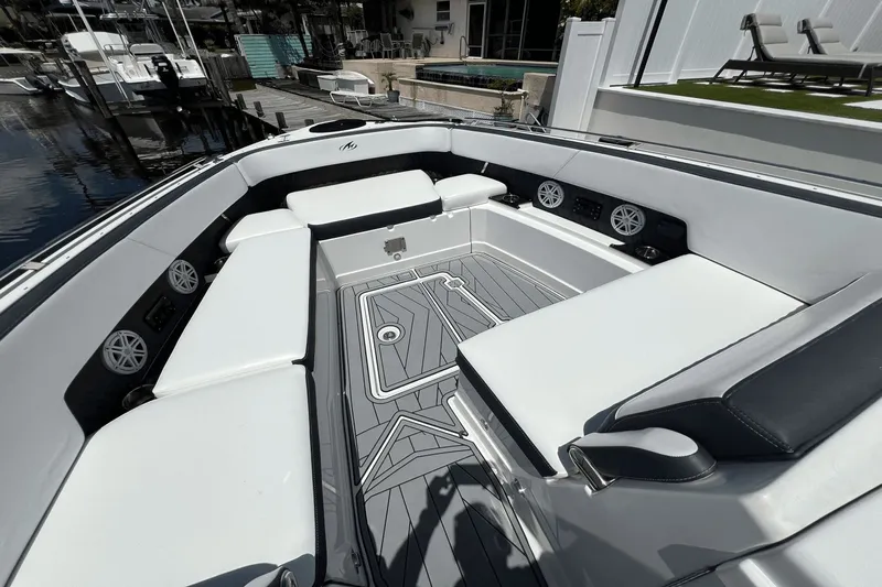 Crypto Current-sea Yacht Photos Pics 