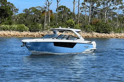 Monterey 385 Super Sport