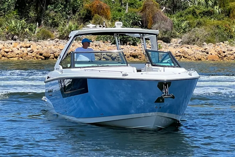 Crypto Current-sea Yacht Photos Pics 