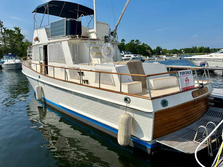 Wy Row Yacht Photos Pics 