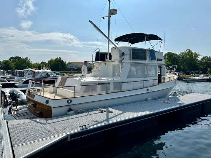 Wy Row Yacht Photos Pics 