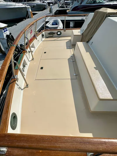 Wy Row Yacht Photos Pics 