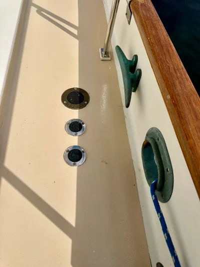 Wy Row Yacht Photos Pics 
