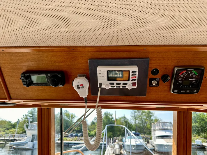 Wy Row Yacht Photos Pics 