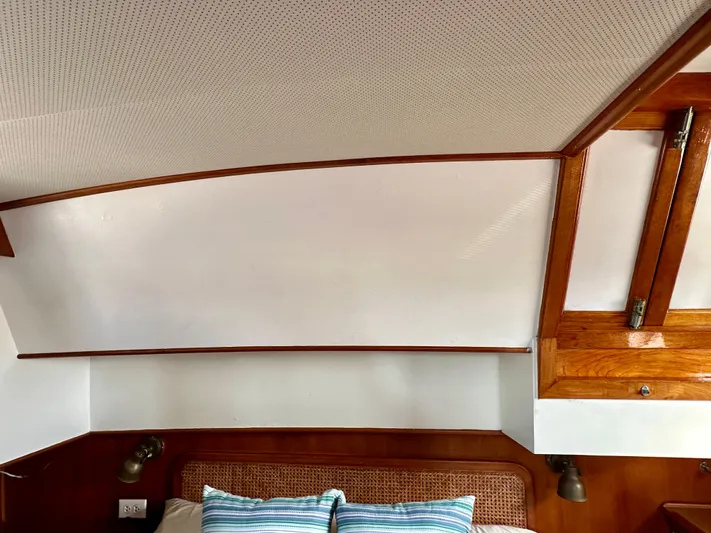 Wy Row Yacht Photos Pics 